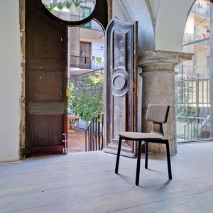 silla de comedor de diseño escandinavo