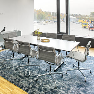 mesa contemporánea