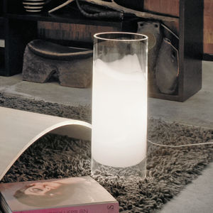 lámpara de mesa