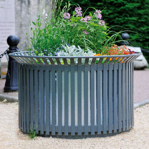 jardinera de acero