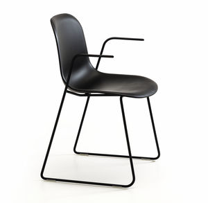 silla de diseño escandinavo
