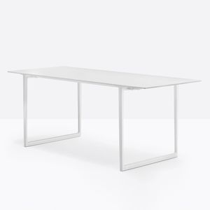 mesa contemporánea