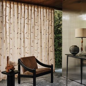 visillo con motivos decorativos