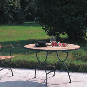 mesa contemporánea