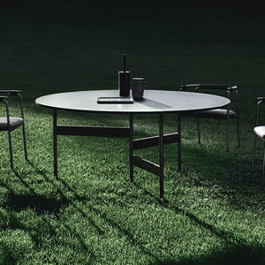 mesa contemporánea