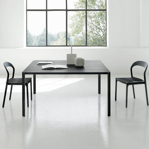 mesa contemporánea