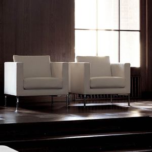 sillón contemporáneo / de tejido / de cuero / con patas estándar