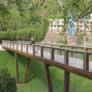 puente de acero Corten