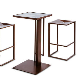 mesa alta contemporánea