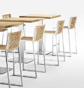 mesa alta contemporánea