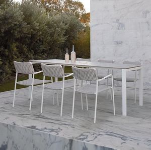 mesa de comedor contemporánea