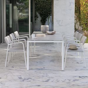 mesa de comedor contemporánea