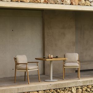 mesa de comedor contemporánea