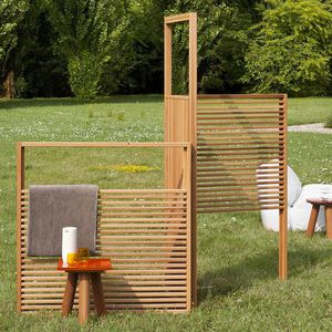 separador de espacios de madera