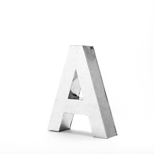 escultura de aluminio