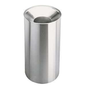 cubo de basura público