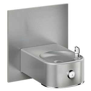 fuente de agua de pared