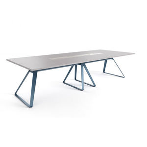 mesa de reuniones contemporánea