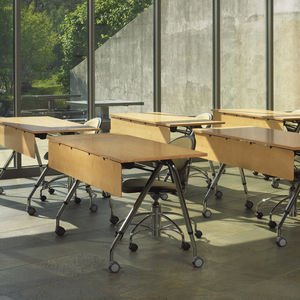 mesa para la enseñanza contemporánea