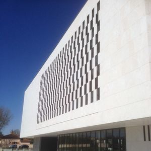 fachada ventilada de mármol