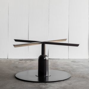 base de mesa de metal