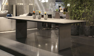 mesa de comedor contemporánea