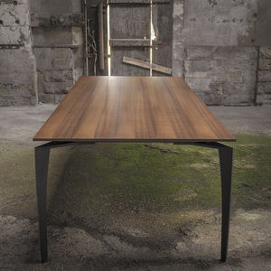 mesa de comedor contemporánea