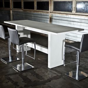 mesa alta contemporánea