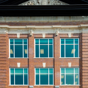 ventana de metal