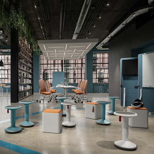 taburete de trabajo contemporáneo