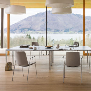 silla contemporánea