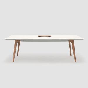 mesa de trabajo contemporánea