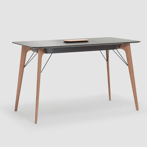 mesa de trabajo contemporánea