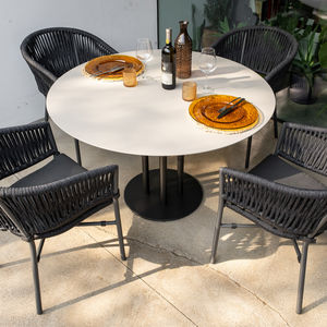 mesa contemporánea