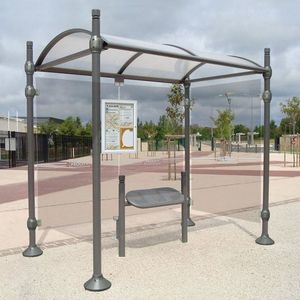 parada de autobús de vidrio