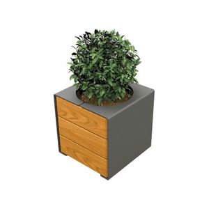 jardinera de madera exótica