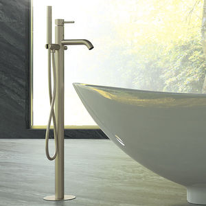 grifo monomando para bañera / para suelo / de acero inoxidable / de baño