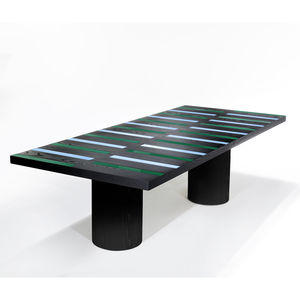 mesa contemporánea