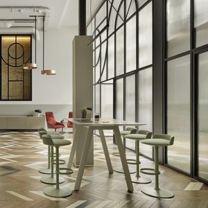 taburete contemporáneo