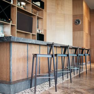 taburete de bar contemporáneo