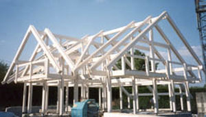 pórtico de madera laminada encolada