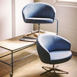 sillón contemporáneo / de tejido / giratorio / con patas en forma de estrella