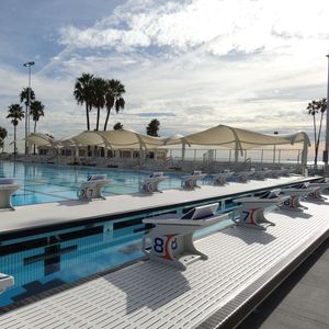 muro móvil para piscina