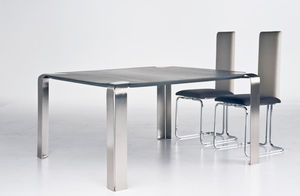 mesa de comedor contemporánea