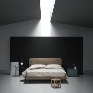 cama de matrimonio / contemporánea / con cabecero / de madera lacada
