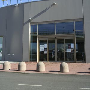 bolardo antiestacionamiento