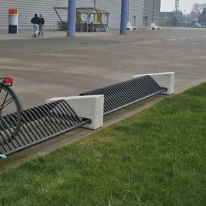 aparcabicis de suelo