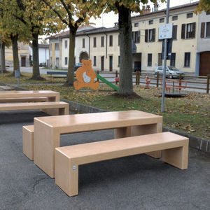 conjunto de mesa y banco contemporáneo
