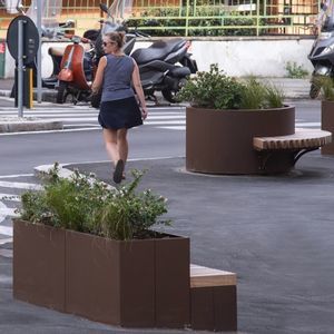 jardinera de acero galvanizado