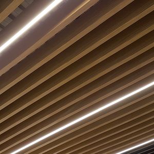absorbente acústico de aluminio pintado